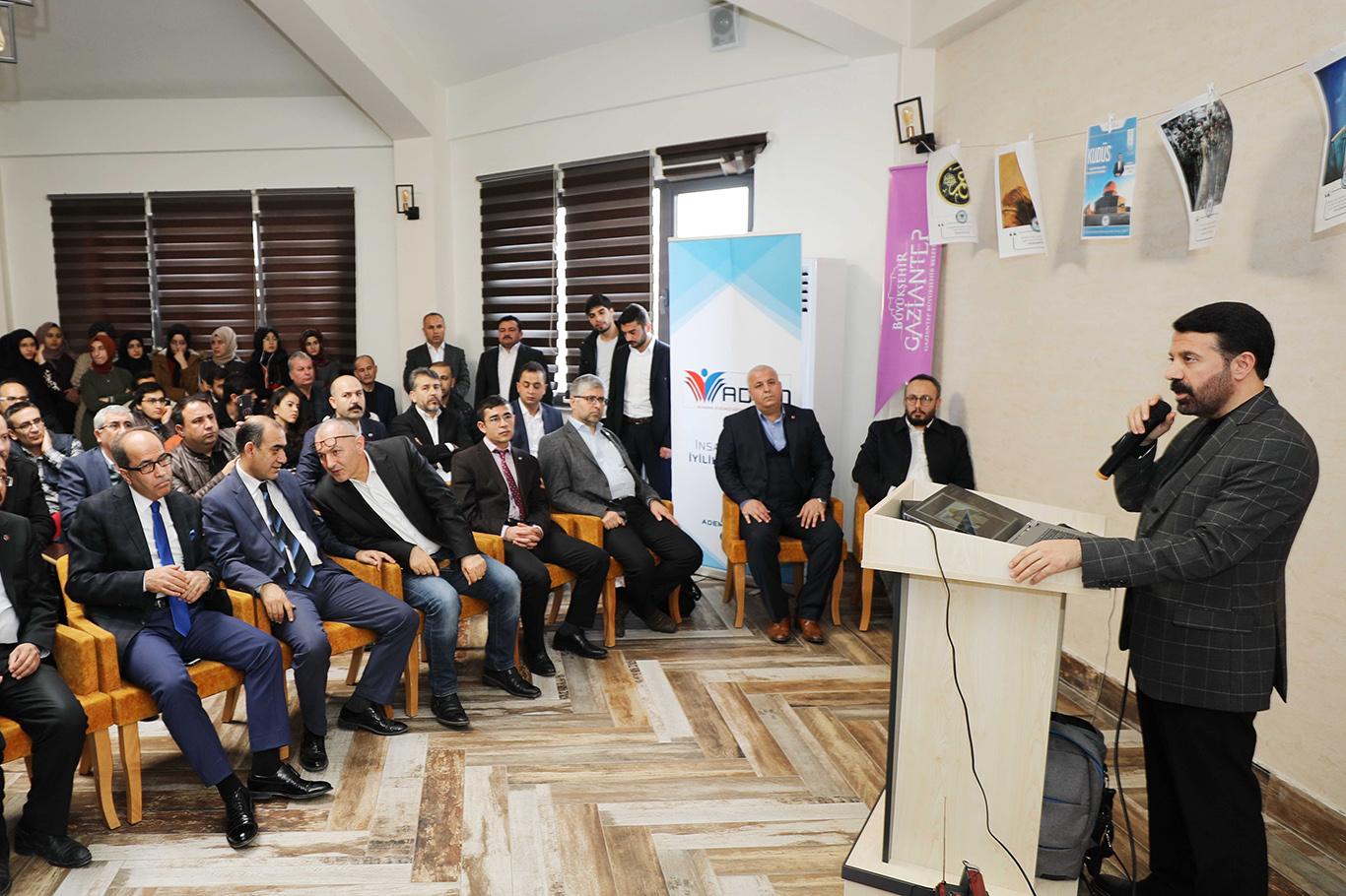 Prof. Dr. Mehmet Akbaş: “Kudüs Müslümanları vahdete kavuşturacaktır”